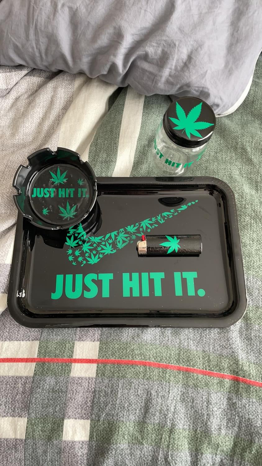 Rolling trays